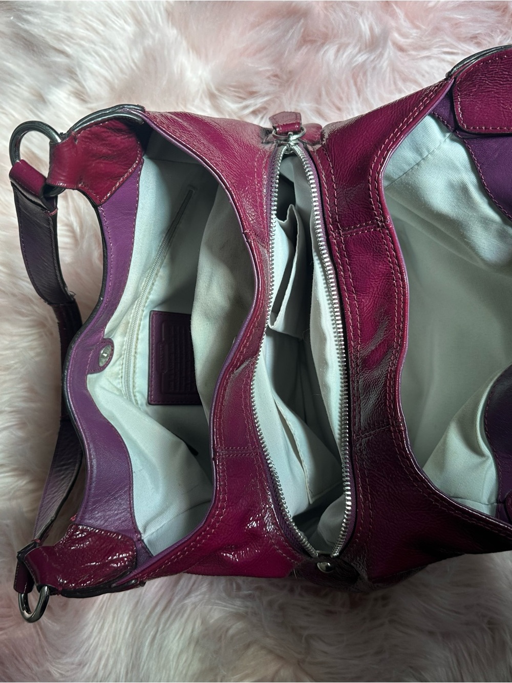 Coach Magenta Patent Leather bag - Picture 3 of 4